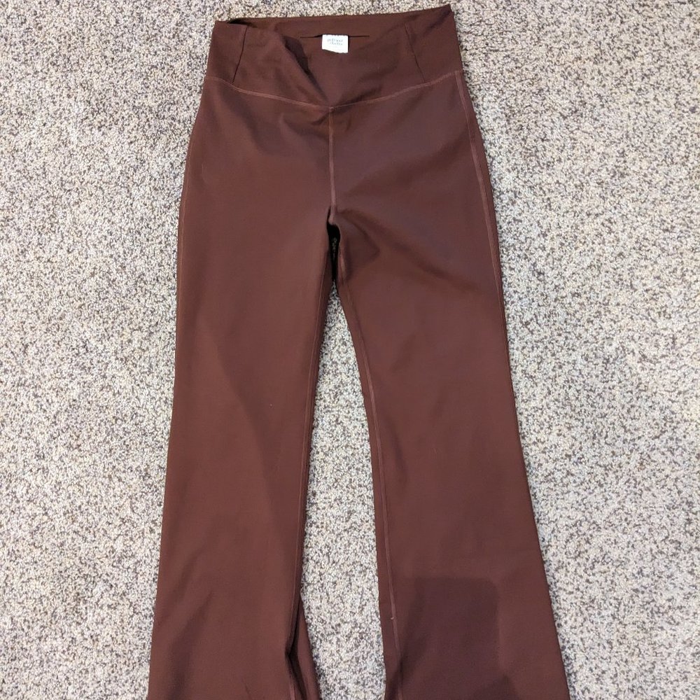 Girlfriend Collective Compressive Flare Legging - XL, Earth